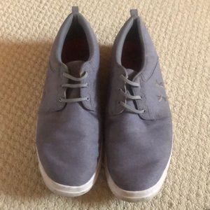 Mens size 13 shoe